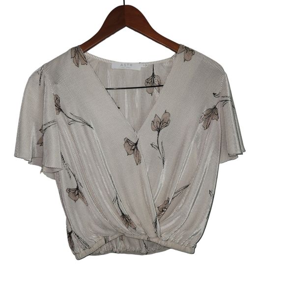 ASTR The Label Cream Beige Floral‎ Print Cross Blouse Women's Size M - Picture 1 of 7